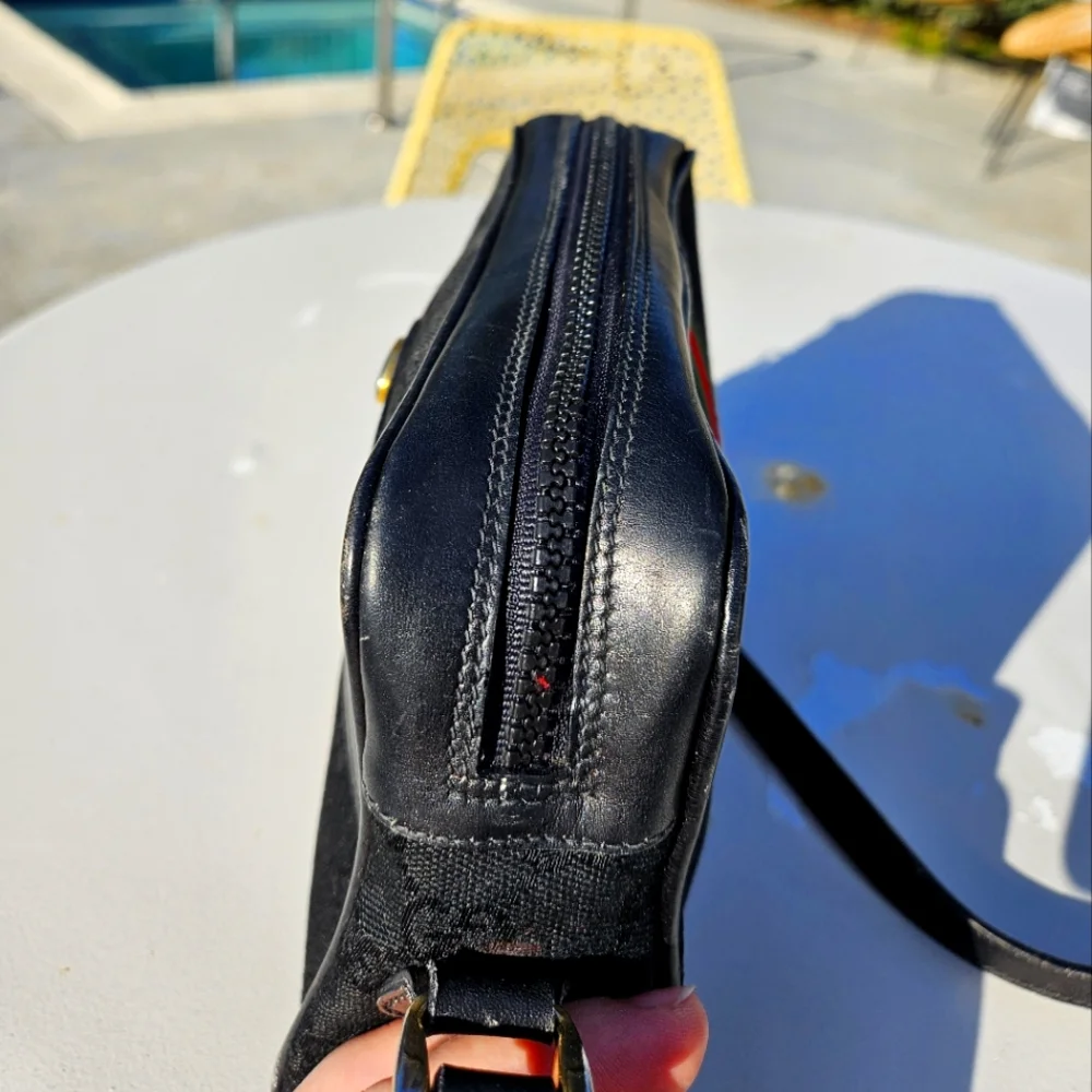 Gucci Vintage Accessory Collection Black GG Monogram Sherry Stripe Crossbody Bag - Picture 8 of 15